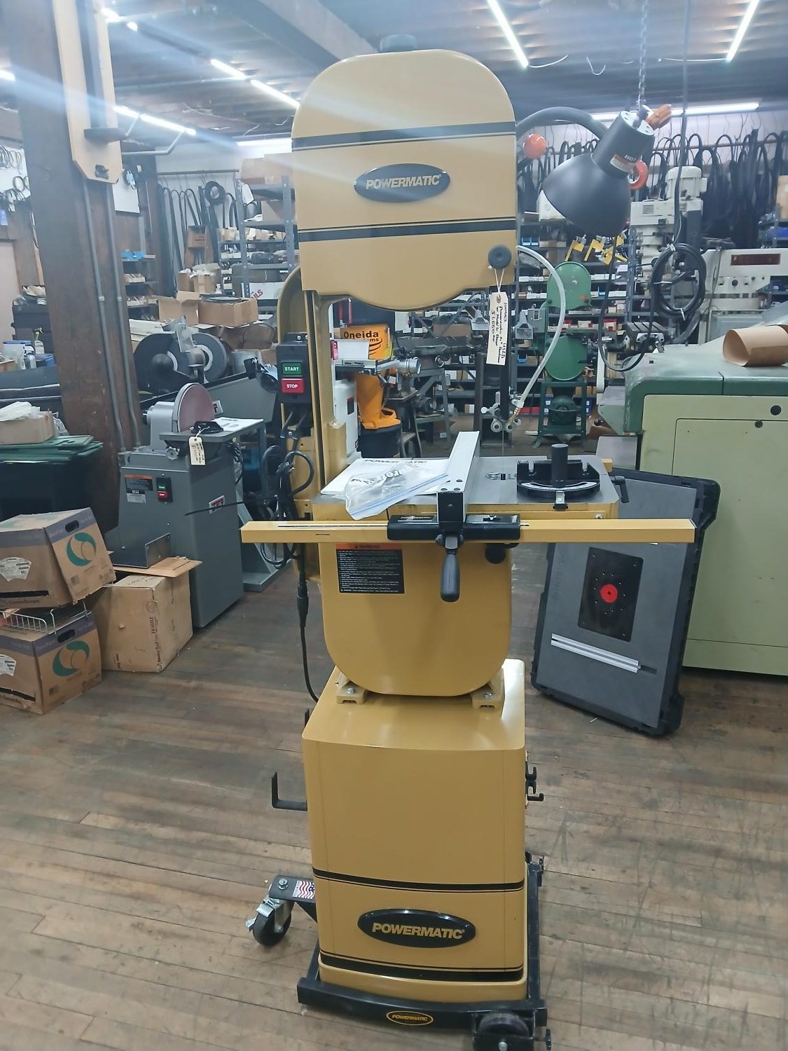 Demo Model Powermatic PWCS-14CS Bandsaw Image