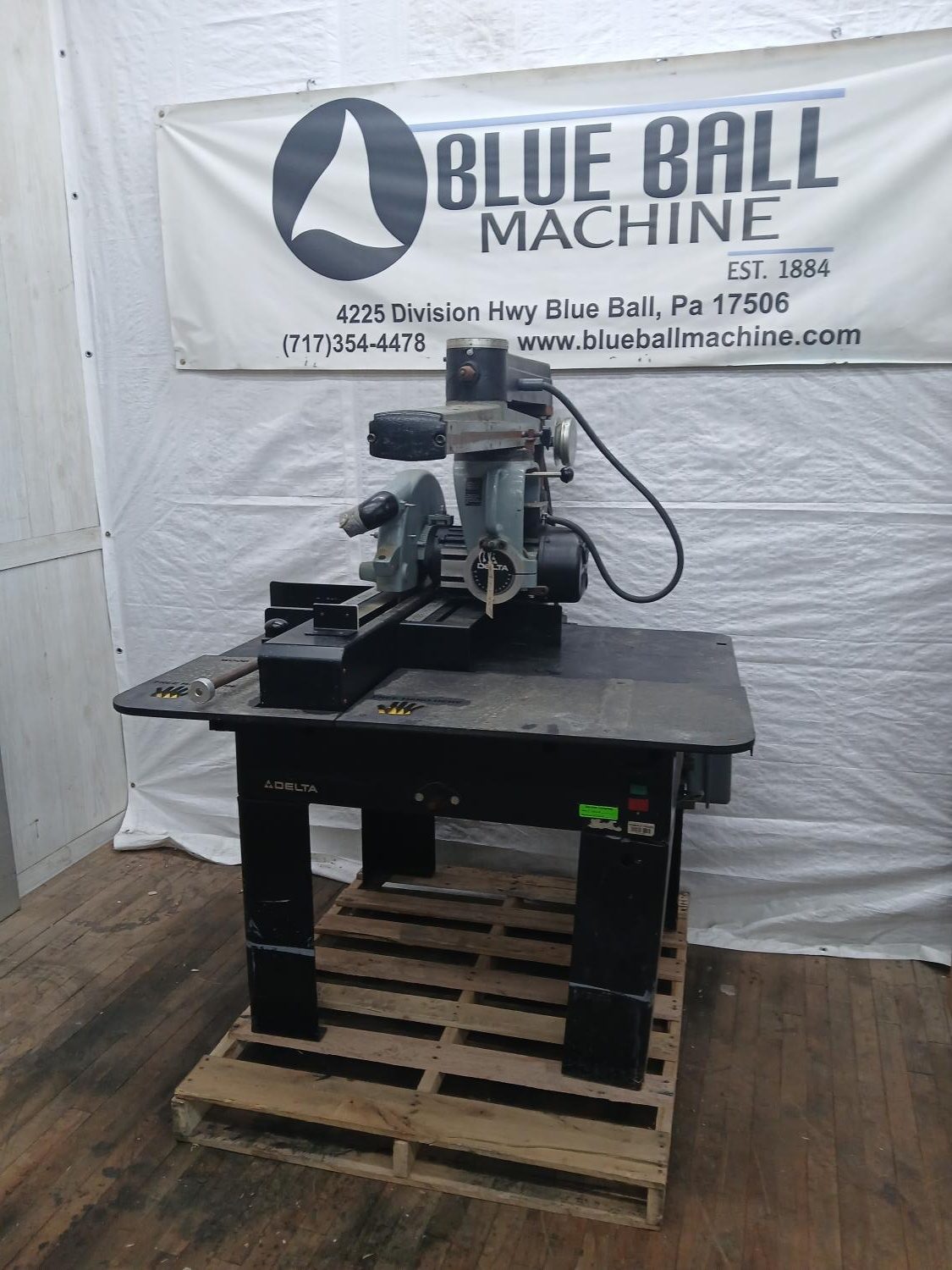 Delta 16-inch Radial Arm Saw Image